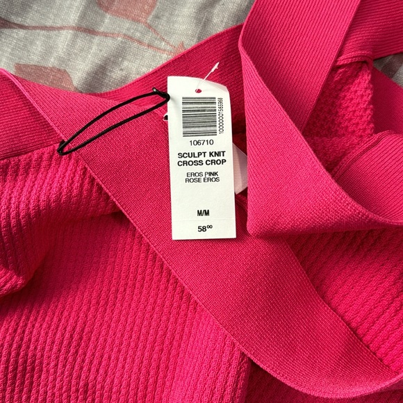 Aritzia Babaton sculpt Knit ribbed Criss Cross Cropped Tank eros pink size small - Picture 6 of 7